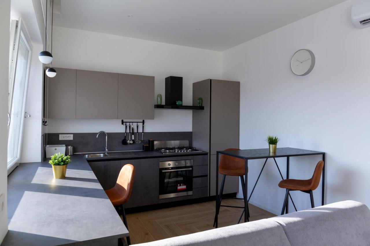 7Th Floor Apartment Фоджа Екстериор снимка